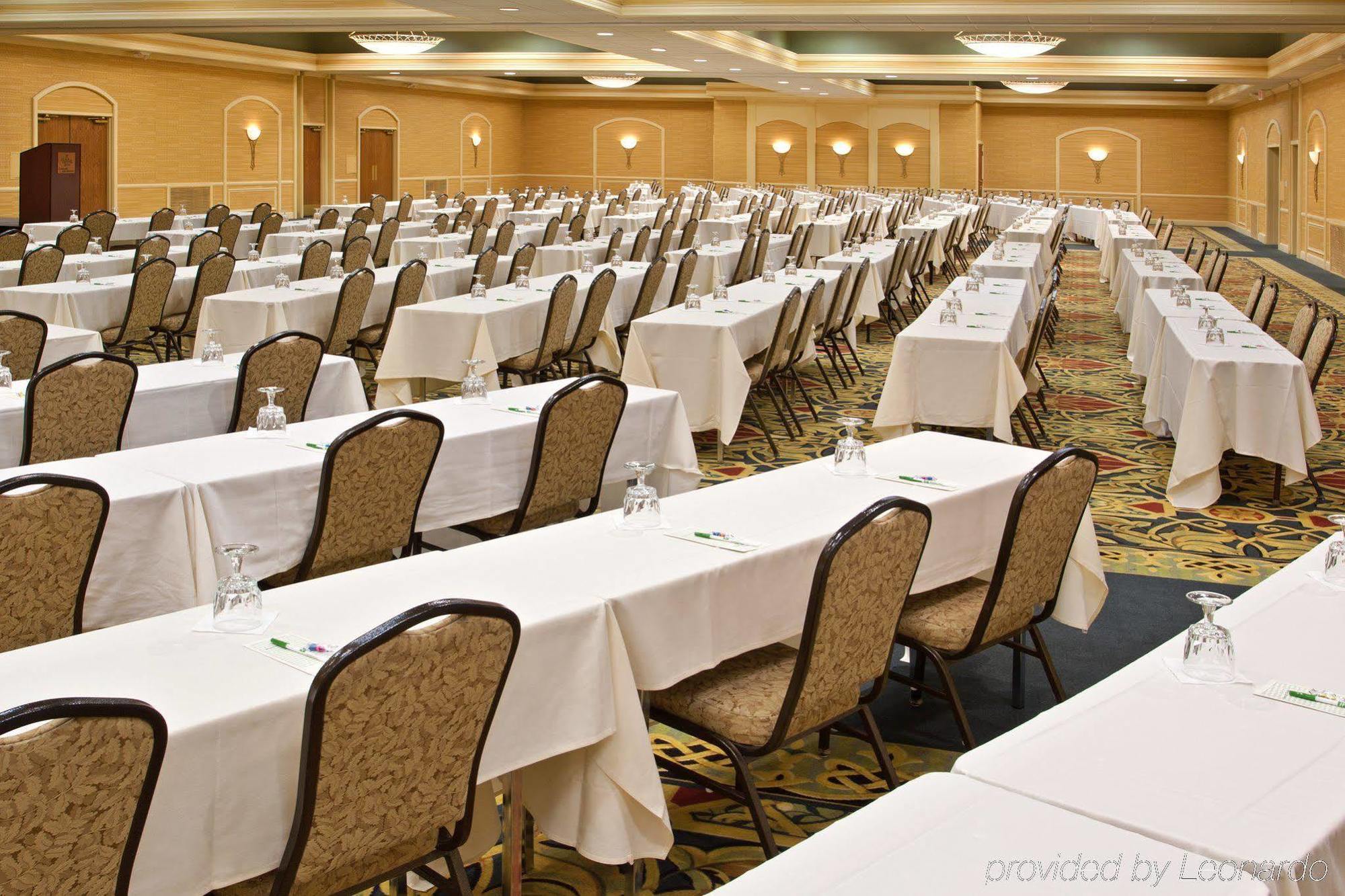 Holiday Inn Cleveland - South Independence By Ihg Екстер'єр фото